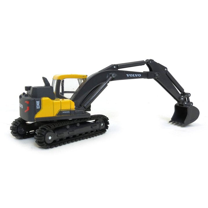 Detailed view of NewRay Volvo diecast excavator model in 1:50 scale, showcasing realistic construction equipment details.