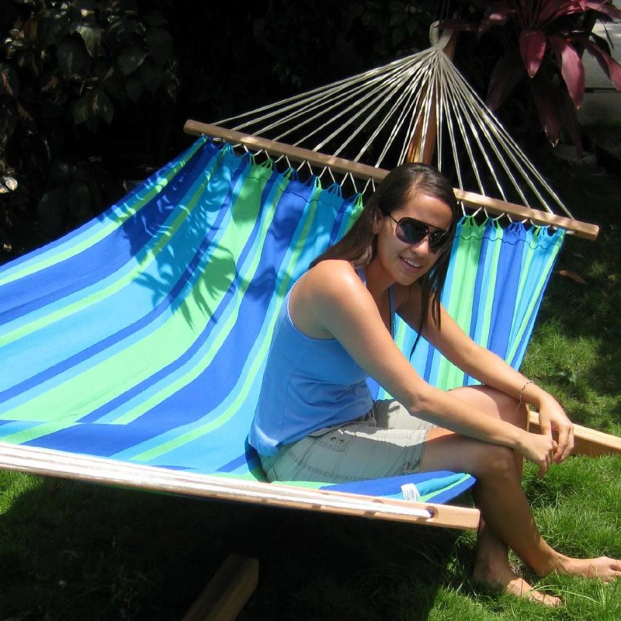 Hammock with Wooden Edges