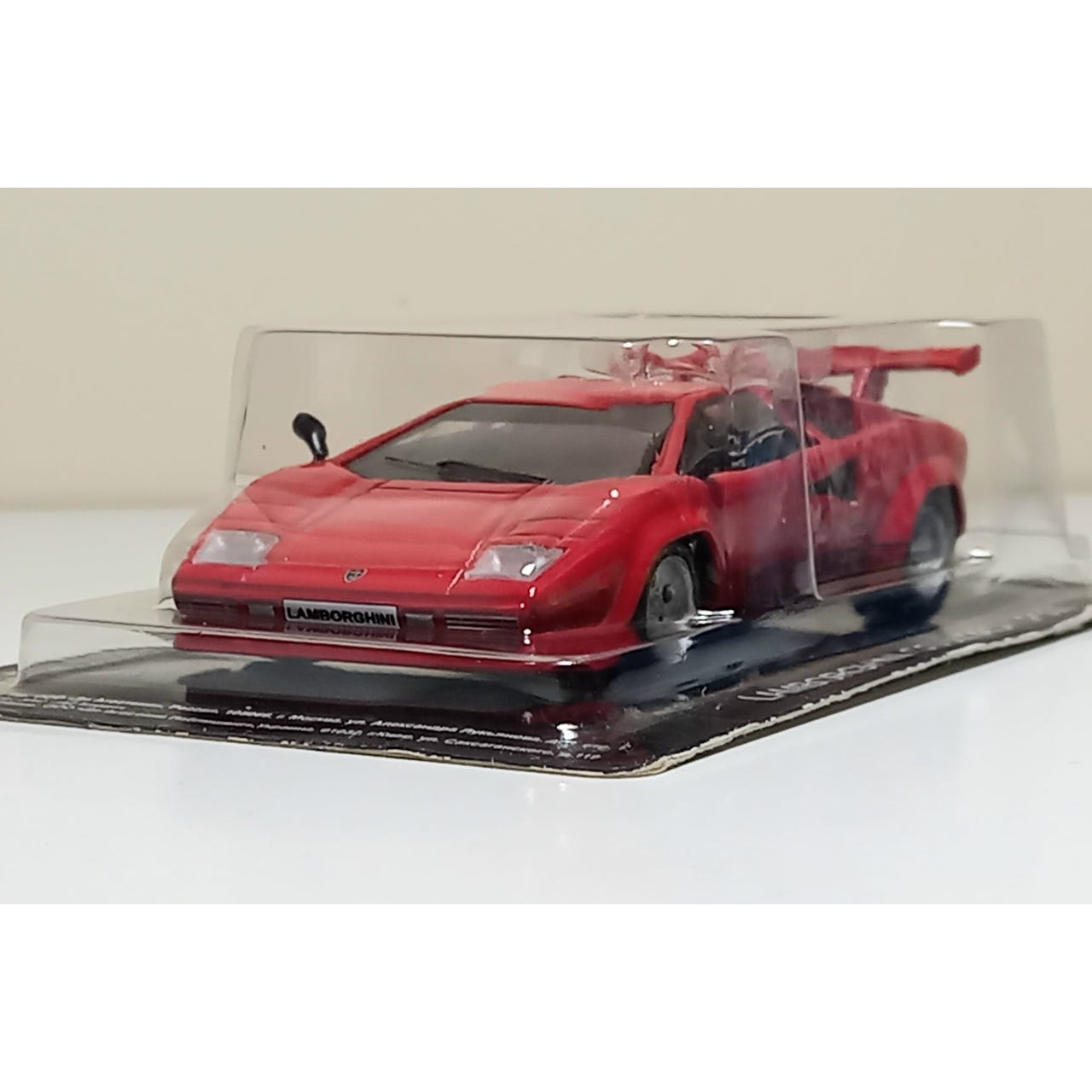 Lambo Countach 1:43 Diecast