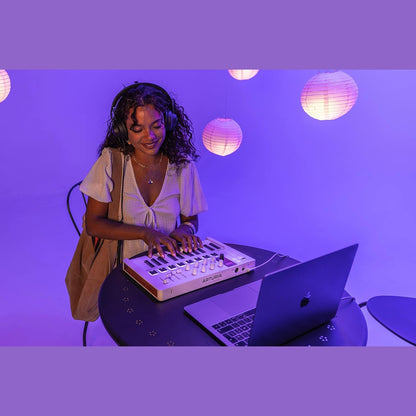 MiniLab 3 - Universal MIDI Controller